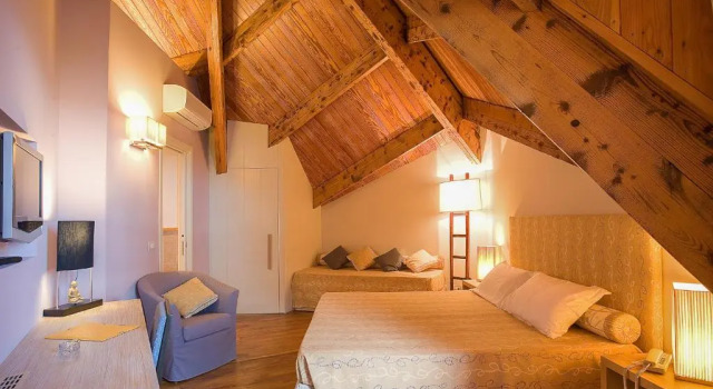 Полулюкс La Bussola Beach Hotel