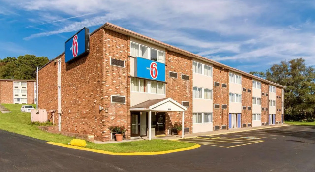 Номер Standard Motel 6-New Stanton, PA