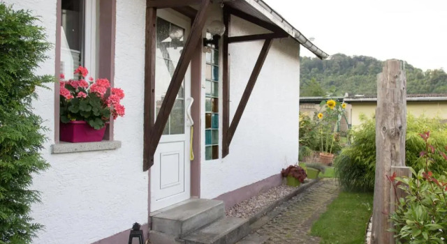 Kleines Ferienhaus zu Füßen des Rennsteigs, Rezerwuj Hotel Thal Turyngia
