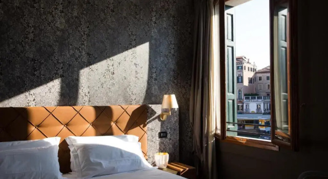 Двухместный номер Deluxe с видом на канал Riva del Vin BOUTIQUE HOTEL