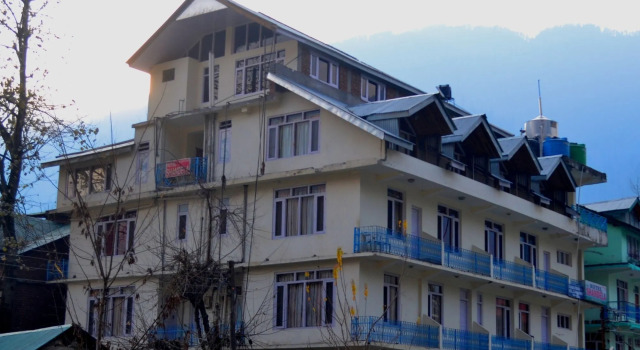CS Shhandella Hotel