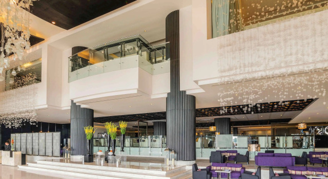 Отель Sofitel Abu Dhabi Corniche, Забронировать Отель Абу-Даби Эмират Абу-Даби, рядом с Abu Dhabi Gas Liquefaction Co Limited