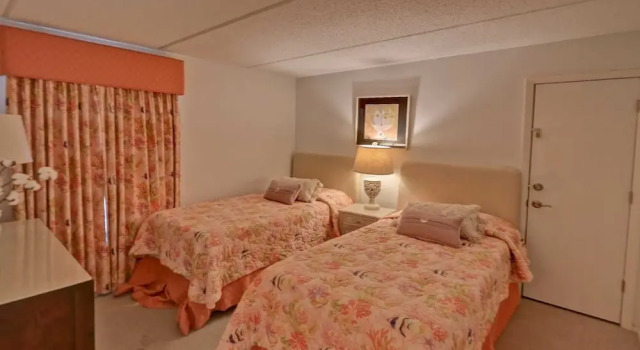 Номер Standard Edgewater 507 Minium 3 Bedroom Condo by RedAwning