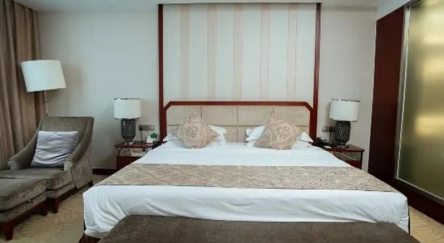 Номер Executive Jiachen International Hotel