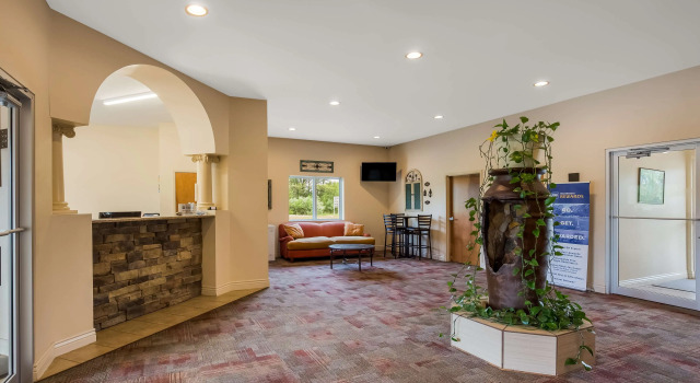 SureStay Hotel by Best Western Whittington Rend Lake, Book Hotel Benton Illinois
