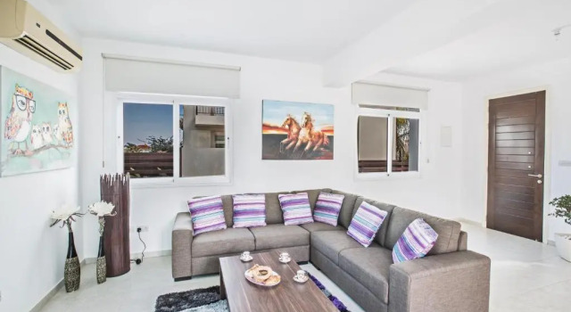 Halle Villa, Rezerwuj Willa Hotele w Protaras z basenem, w pobliżu Lombardi Beach, Basen