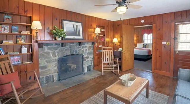 Четырёхместный люкс c 1 комнатой Big Meadows Lodge