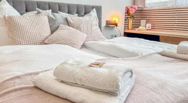 Vienna City Rooms Danube Area, Book Apartment Krems an der Donau 