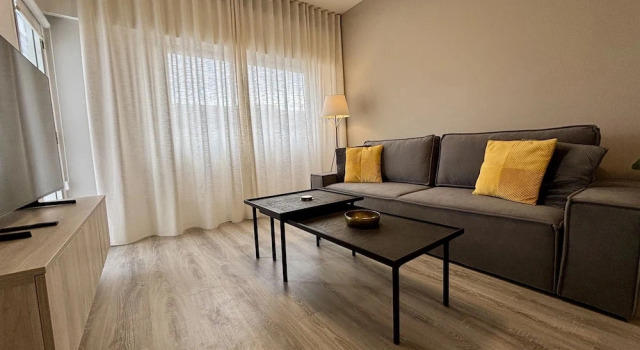 Коттедж Seabreeze City Center Flat No 5