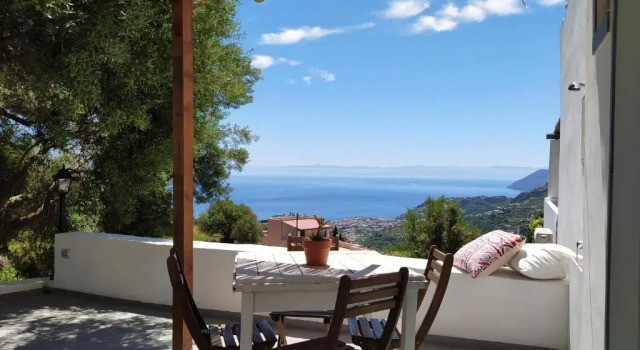 Апартаменты с видом на море Villa Paradiso