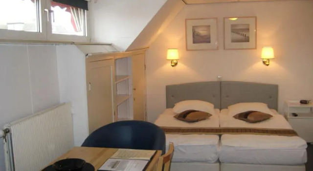 Hotel De Stern, Rezervovat Hotel Hotely v Zuid-Holland s parkováním, Parkování