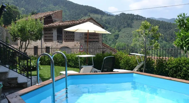 Modern Villa With Private Pool and Fenced Garden Near Lucca