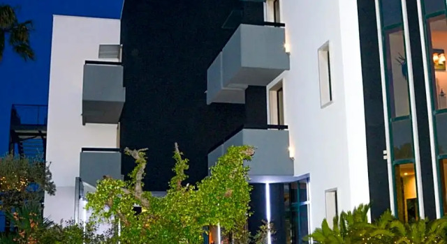 Трёхместный номер Standard с балконом Tuo Hotel