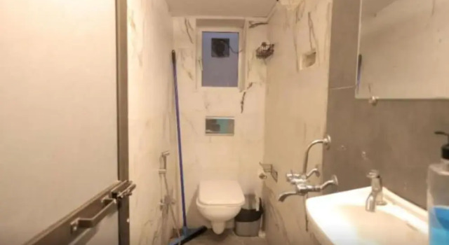 Кровать в общем номере Locomo Hostel Mini - 9 mins from airport