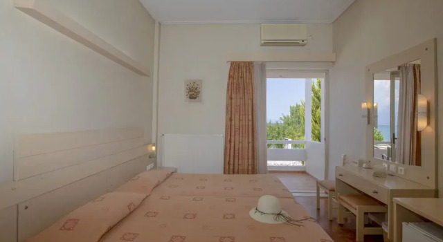 Номер Classic Hotel Kypreos Kamena Vourla