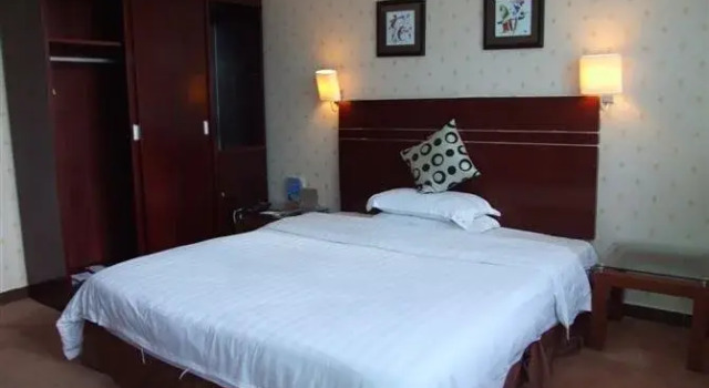 Yinquan Business Hotel, Забронировать Отель Отели Шэньчжэнь с парковкой, Парковка