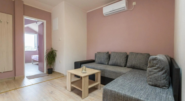 New apartment with terrace and sea view