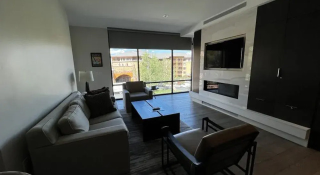 Modern Ski In Out 2 BR in Canyons Village, Забронировать Отель Отели Парк-Сити с парковкой, рядом с Полет над каньонами, Парковка