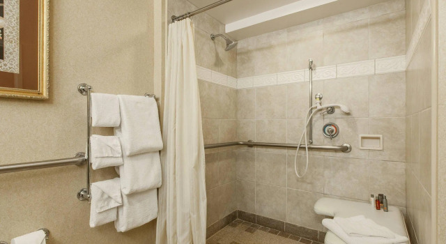 Четырёхместный номер Standard Sacramento Marriott Rancho Cordova
