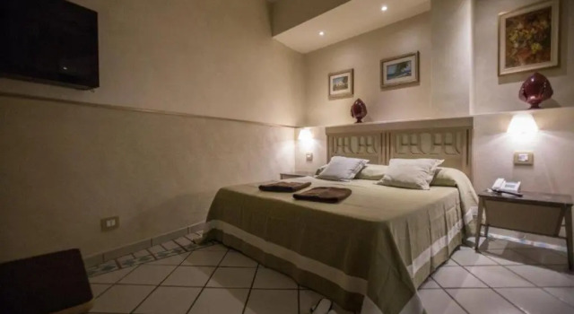 Четырёхместный номер Superior Hotel Hermitage