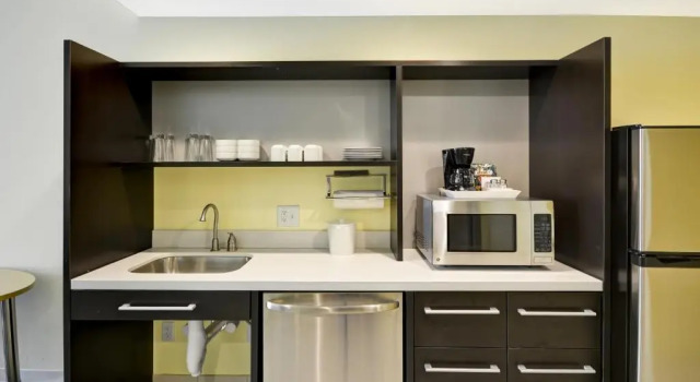 Четырёхместный люкс c 1 комнатой Home2 Suites By Hilton Rock Hill