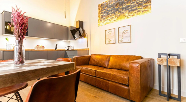 Bright & chic apartment in the heart of Cadiz. Plaza de España V