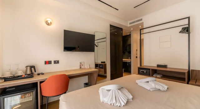 B&B Le Suites di Costanza, Забронировать Отель «постель и завтрак» Чефалу Madonie Regional Natural Park