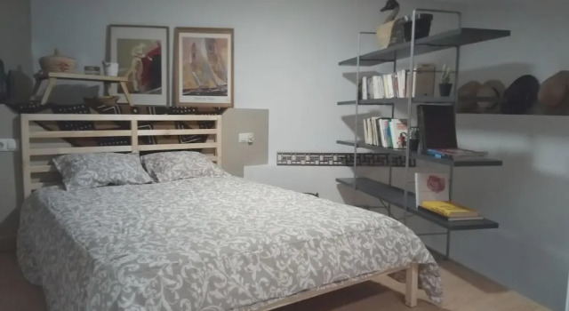 Studio in Madrid, With Shared Pool, Enclosed Garden and Wifi, Забронировать Отель Отели Мадрида с парковкой, рядом с Торговый центр Arturo Soria Plaza, Парковка