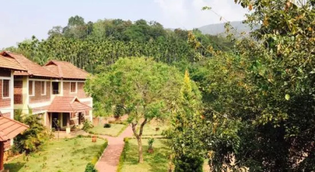 Nagagiri Comforts, Rezervovat Hotel Kalasa Bangalore
