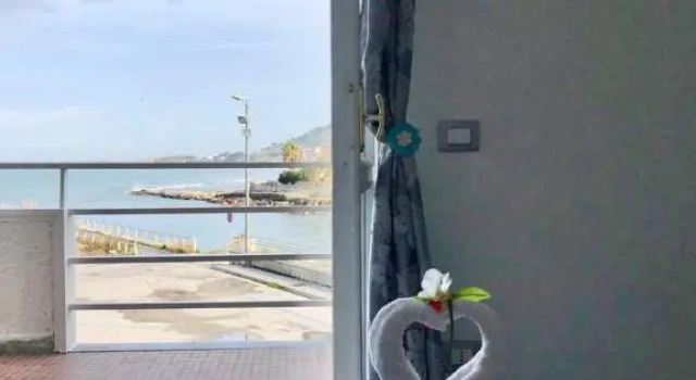Номер Standard 100 passi dal mare