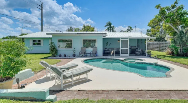 Коттедж Beach Gear Provided! Omas House in Bradenton!