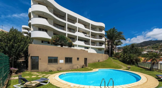 Апартаменты с балконом Pool and sea View - Calheta Victory View