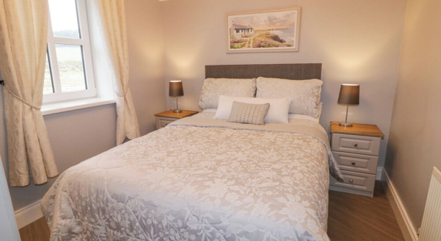 Ballard Cottage Annexe, Varaa Lomakoti Huvilat kohteessa Ballybay, Villa