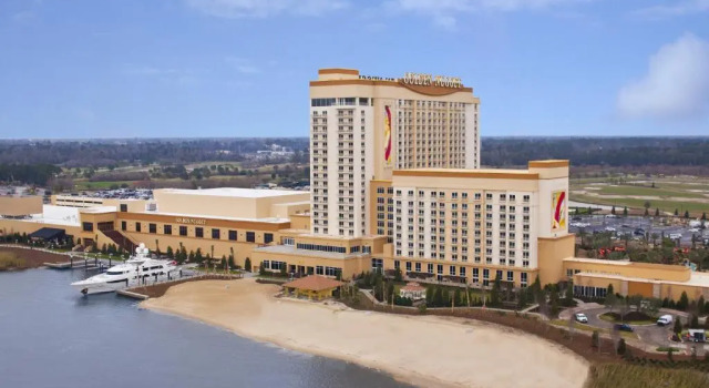 Двухместный номер Standard с видом на озеро Golden Nugget Lake Charles