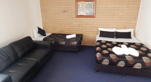 Люкс Deluxe c 1 комнатой Cotswold Motor Inn