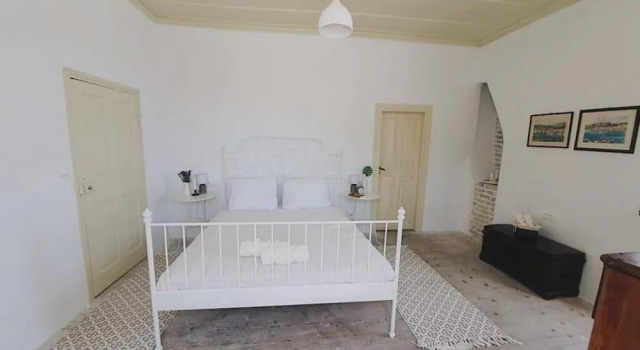 Dolce Vivere by Konnect, Gaios Paxos