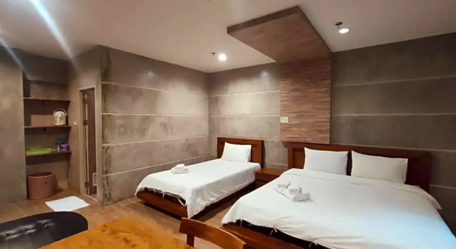 Полулюкс Komol Residence Bangkok