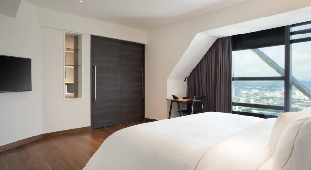 Двухместный люкс c 1 комнатой Element by Marriott Kuala Lumpur