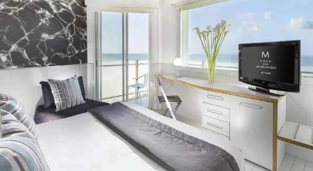 Двухместный номер Standard с видом на море Hotel Michelangelo