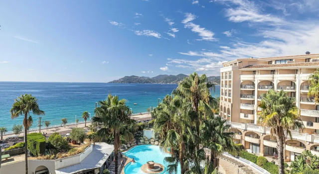 Апартаменты Charming Flat With sea View - 1BR - 2P - Bocca
