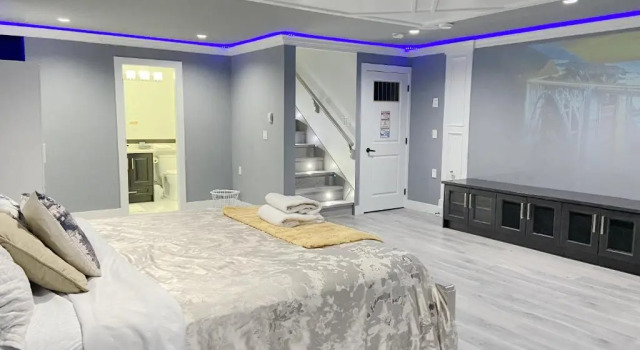 Aaron's Sweet Home, Buchen Sie Hotel Surrey 