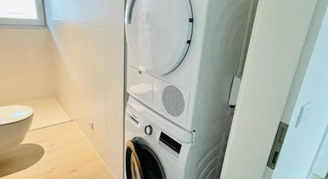 New Studio in Belair with balcony, Забронировать Апартаменты/квартира Белэр Люксембург, рядом с National Theatre Luxembourg