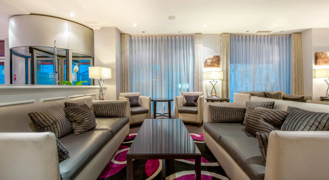 Mercure Hotel London Kensington, Varaa Hotelli Hotellit Suur-Lontoo pysäköinnillä, Pysäköinti
