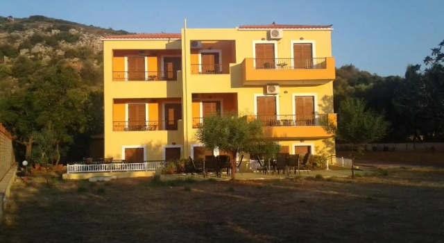 Savvas Apartments, Забронировать Апартаменты/квартира Плитра Cape Malea, рядом с Пляж Plitra