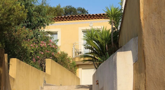 Residence Les Jardins De Natallia, Забронировать Отель Ла-Сен-сюр-Мер Var coast