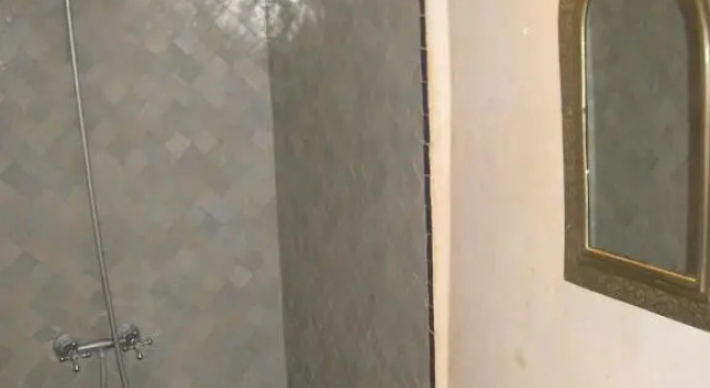 O podwyższonym standardzie pokój Dar Houdou
