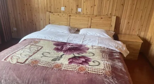Songpangechuang Homestay, Rezerwuj Hotel Ngawa Chiny