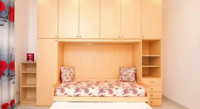 Red Rose Apartment