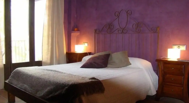Monegal, Book Hotel Guixers Catalonien