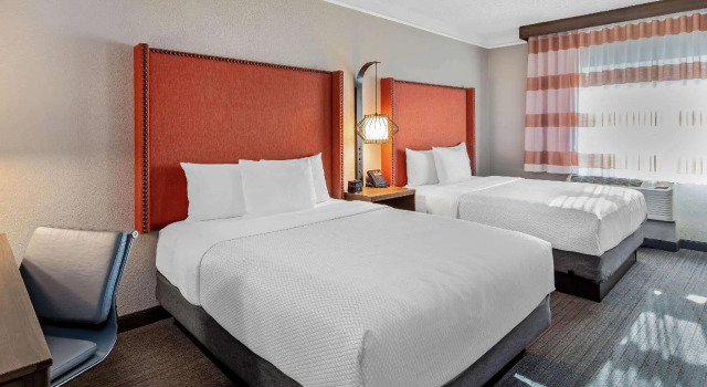 Четырёхместный номер Standard La Quinta by Wyndham San Francisco Airport North